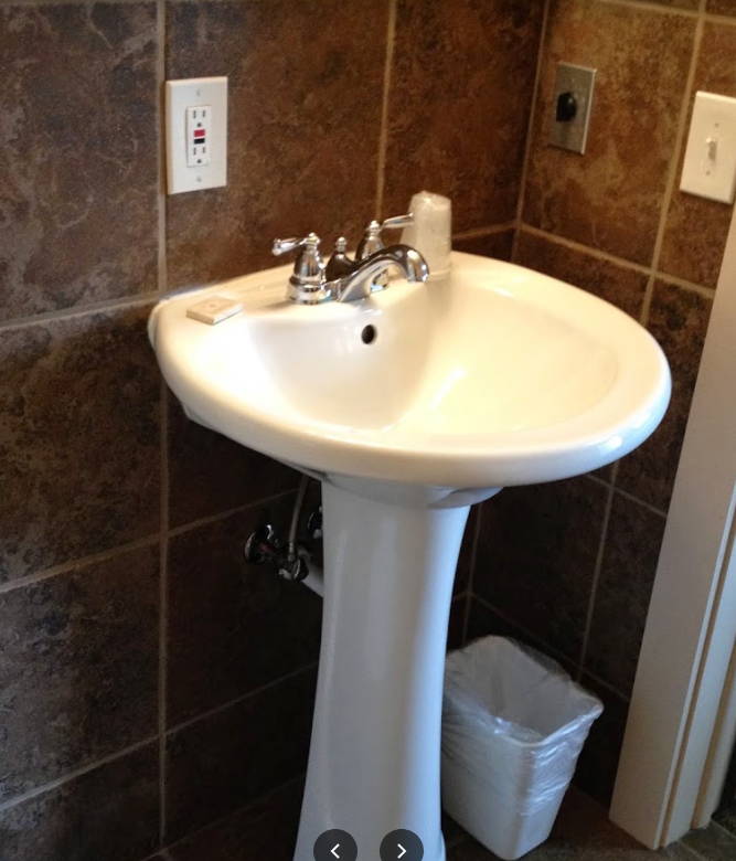 Imlay City Motel - Recent Photos From Website (newer photo)